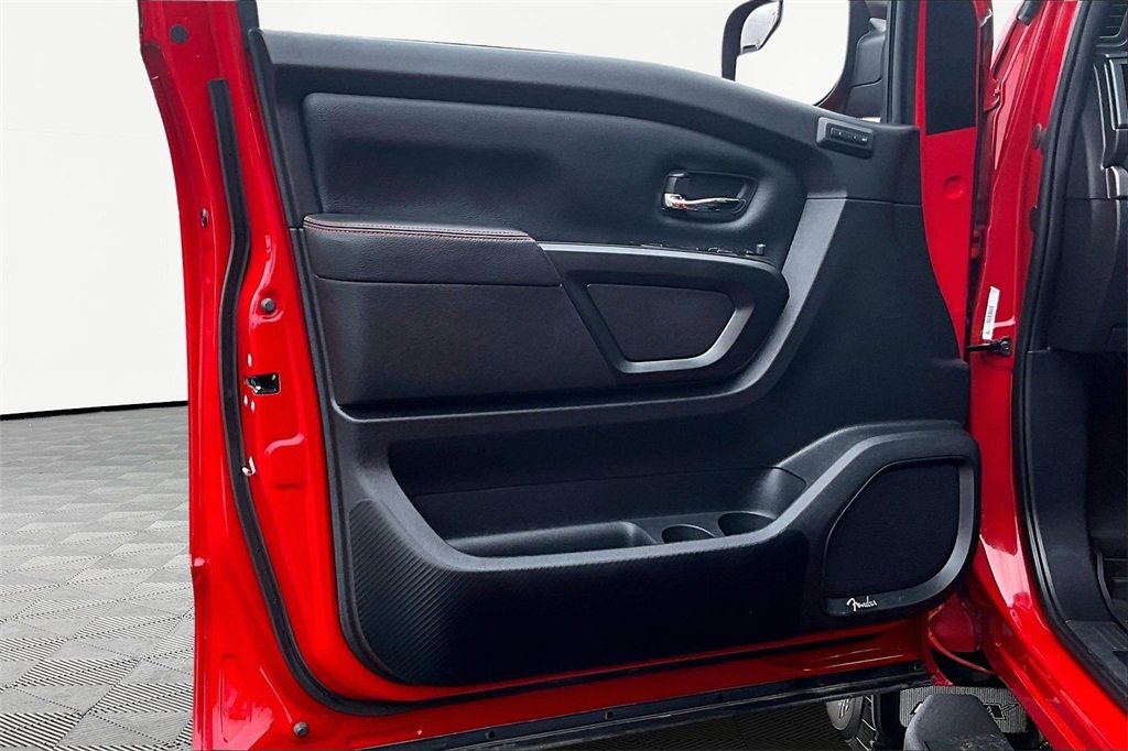 Used 2024 Nissan Titan PRO-4X w/ Pro-4x Convenience Package image 23