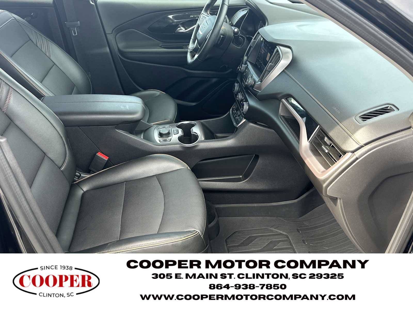 Used 2024 GMC Terrain AT4 w/ Tech Package AWD/4WD image 13