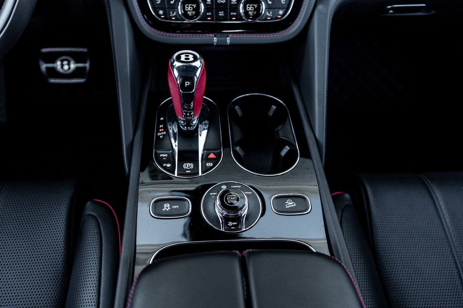 Used 2023 Bentley Bentayga Extended Wheelbase image 29