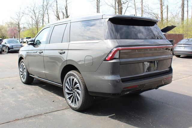 New 2026 Lincoln Navigator Black Label AWD/4WD image 5