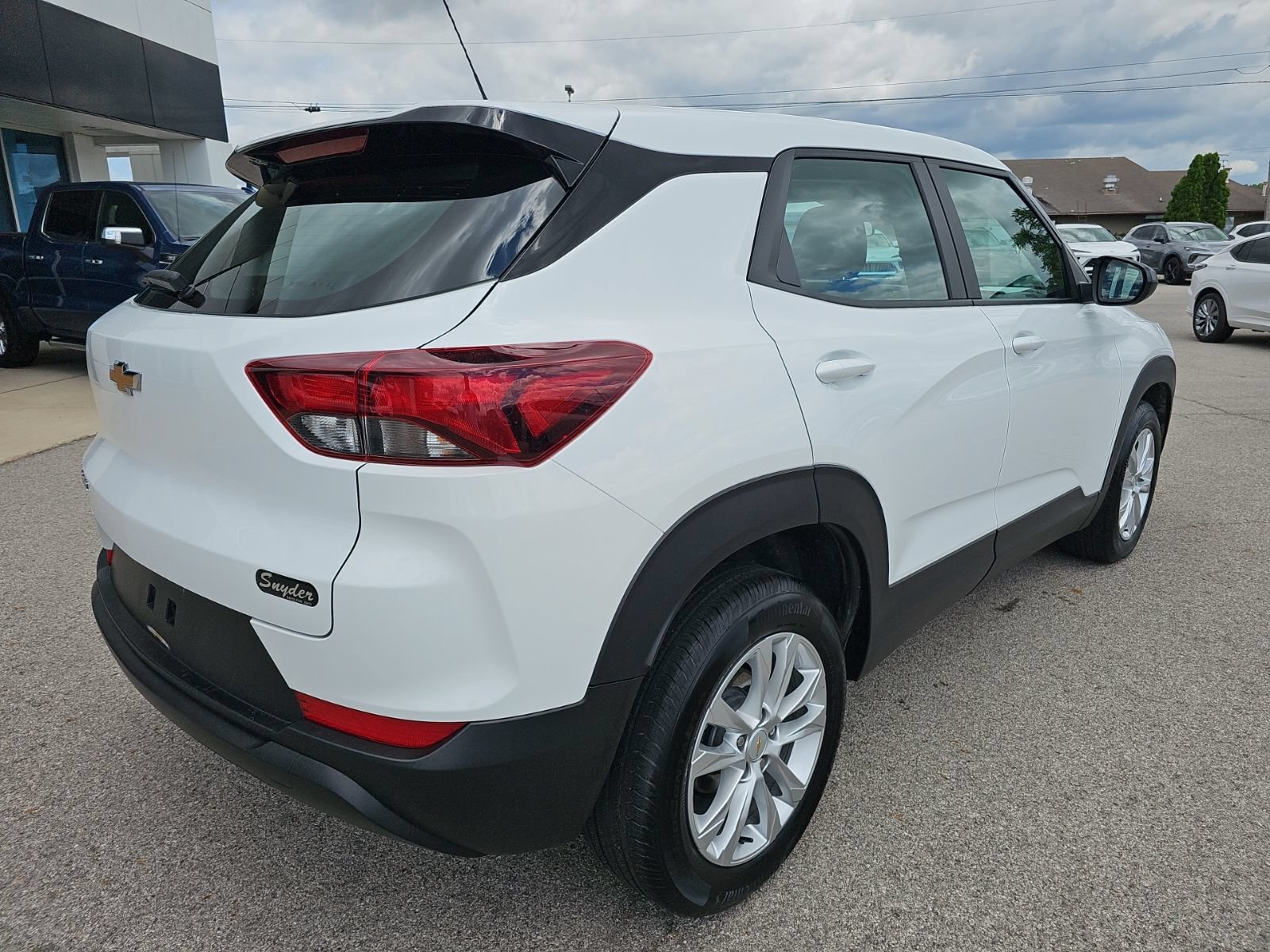 Used 2023 Chevrolet TrailBlazer LS FWD image 7