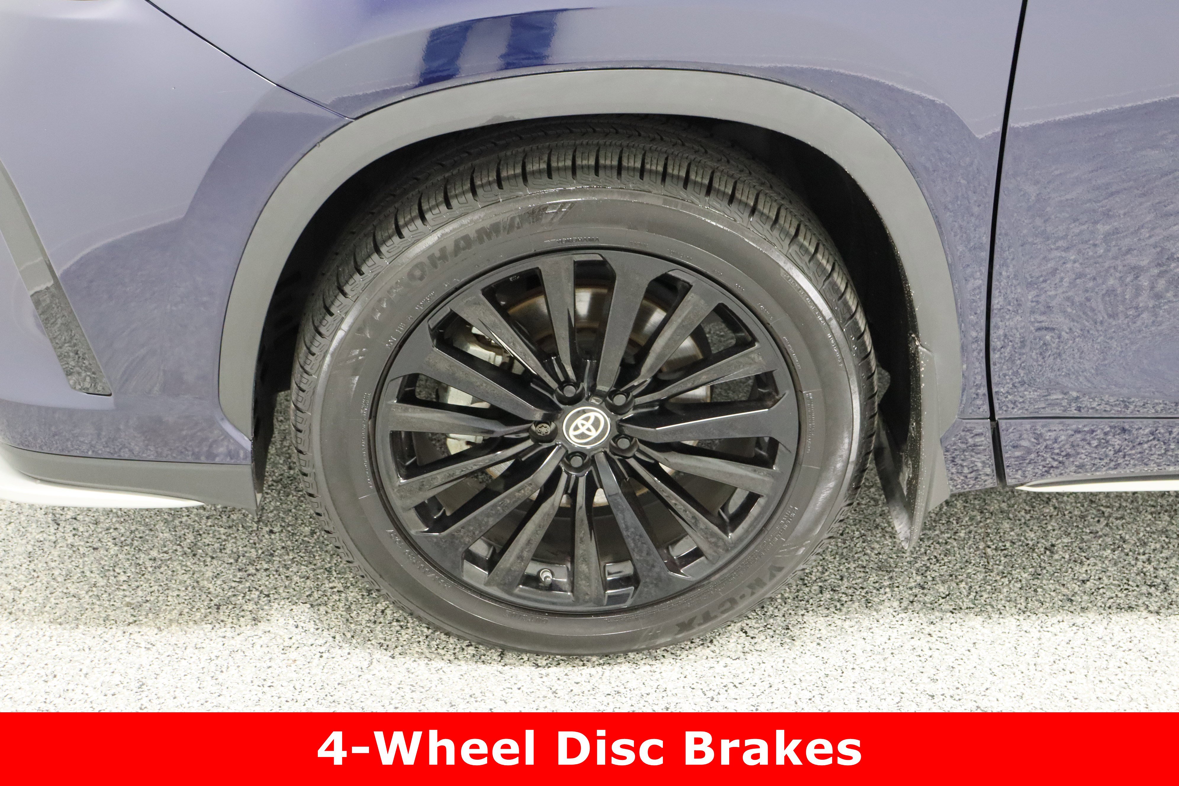 Certified 2023 Toyota Highlander XSE image 11