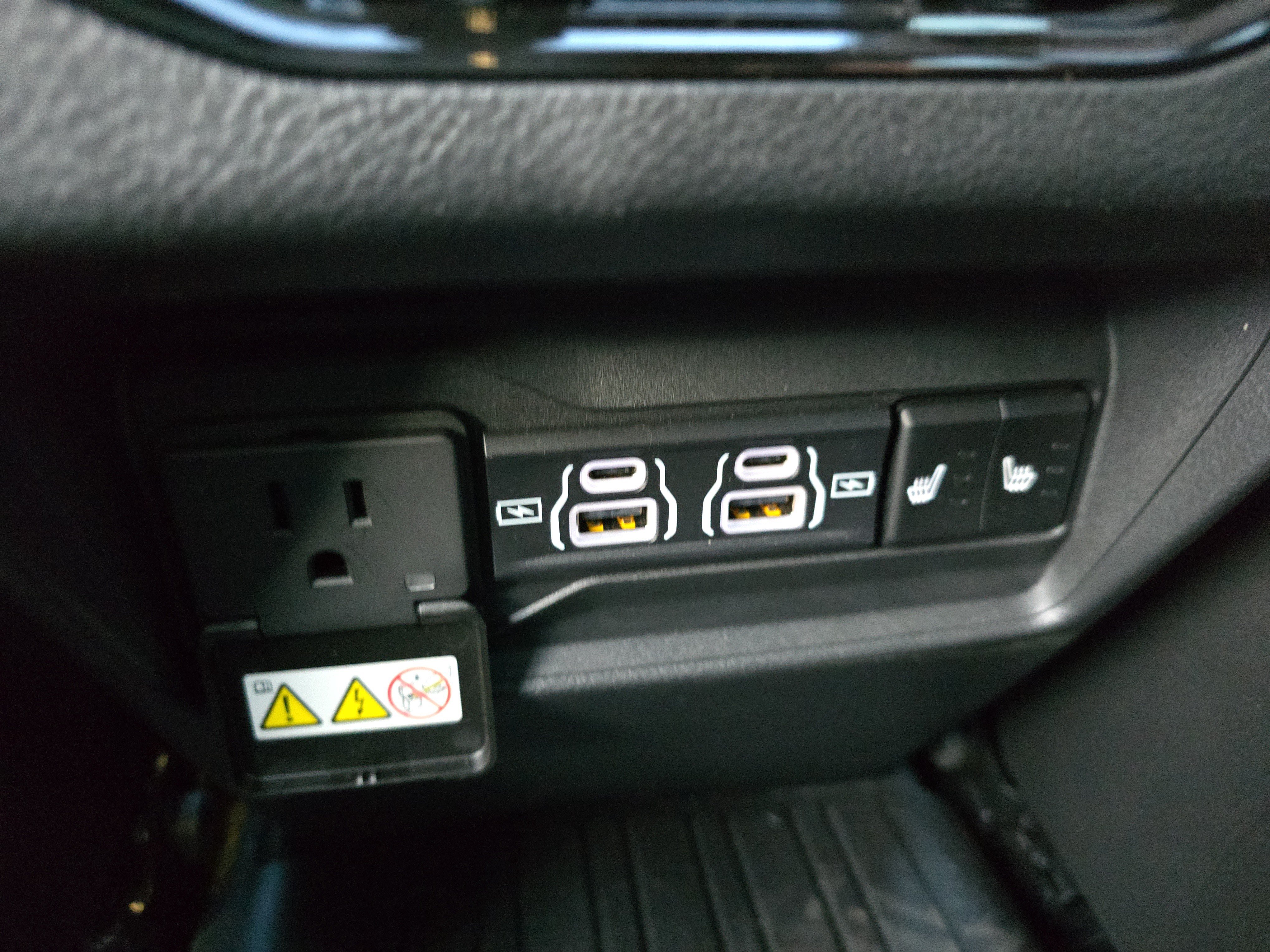 Used 2024 Jeep Grand Cherokee Limited w/ Luxury Tech Group II AWD/4WD image 16