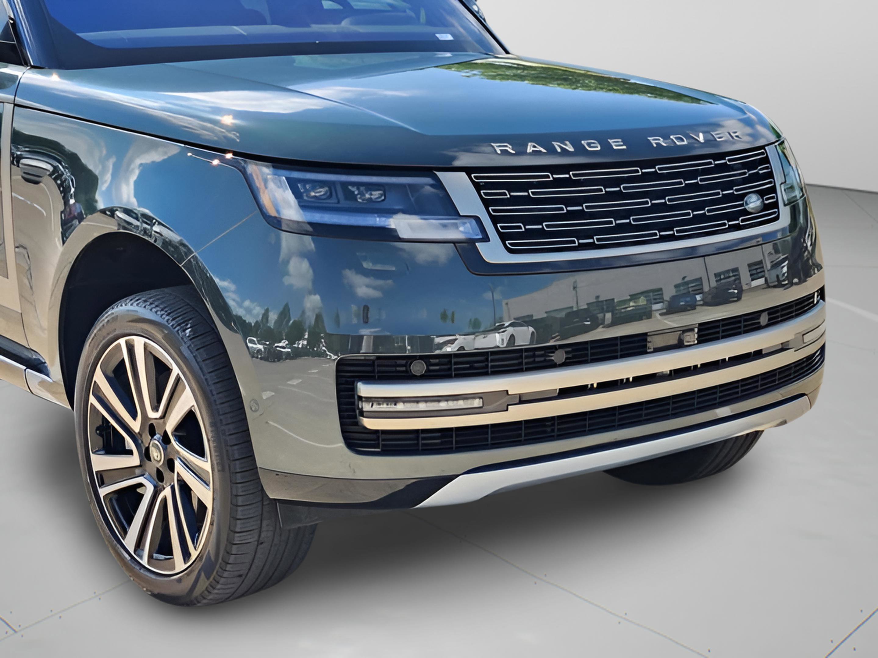 Used 2023 Land Rover Range Rover SE image 36