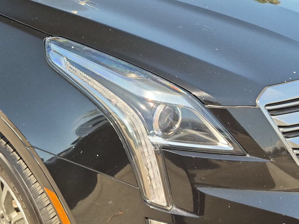 Used 2018 Cadillac XT5 Luxury w/ Driver Awareness Package FWD image 25