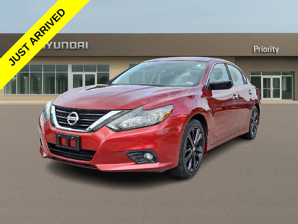 Used 2017 Nissan Altima 2.5 SR w/ Midnight Edition Package