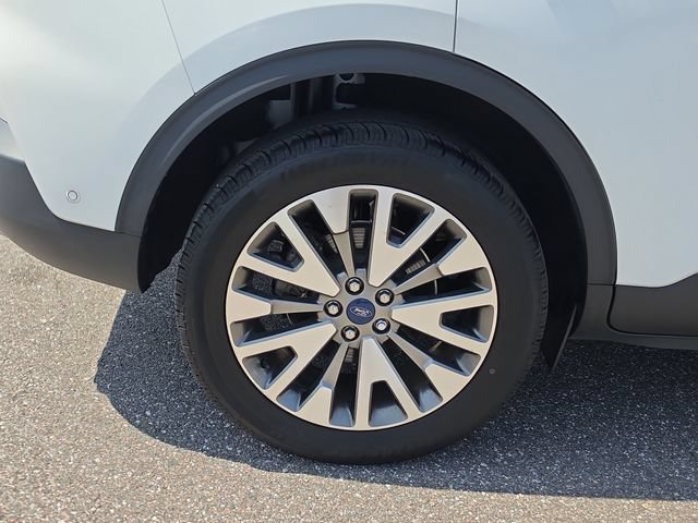 Used 2021 Ford Escape Titanium AWD/4WD image 5