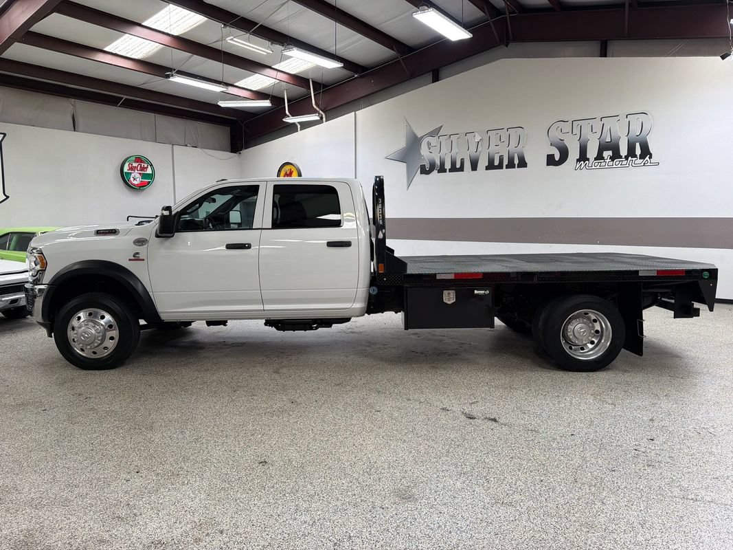 Used 2023 RAM 4500 Tradesman w/ Chrome Appearance Group RWD image 3