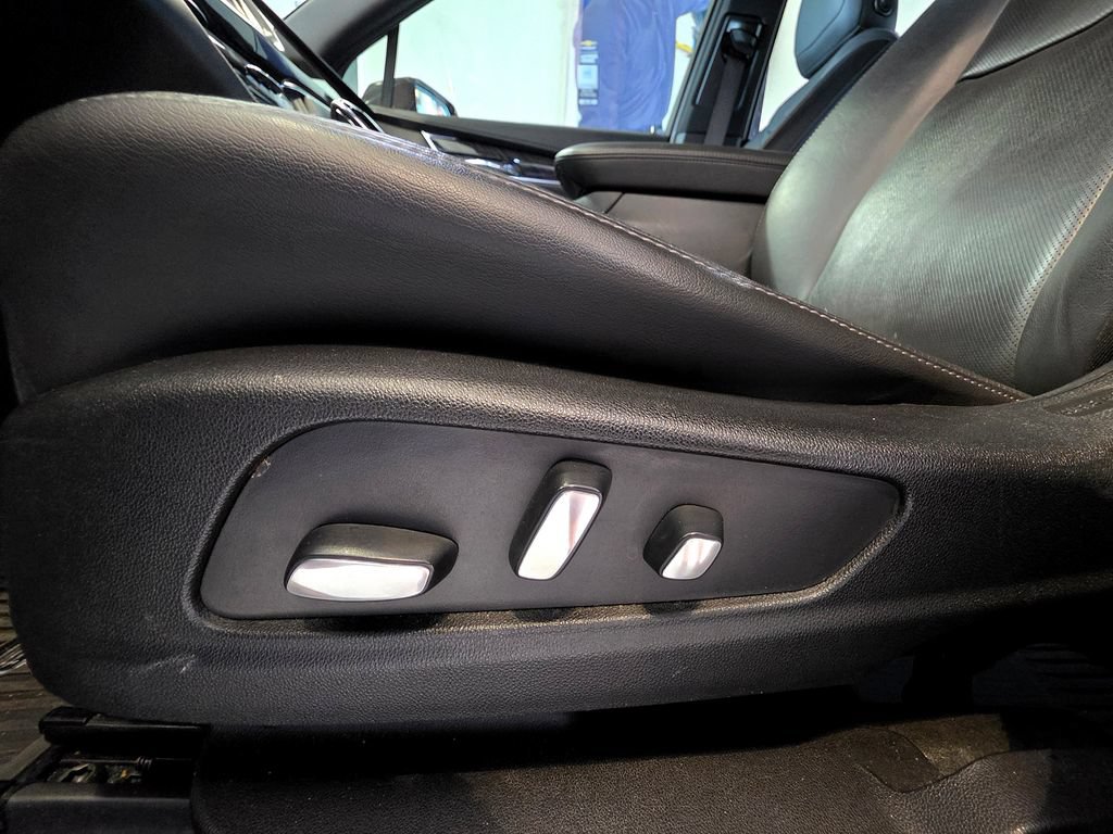 Used 2021 Cadillac XT6 Premium Luxury FWD image 21