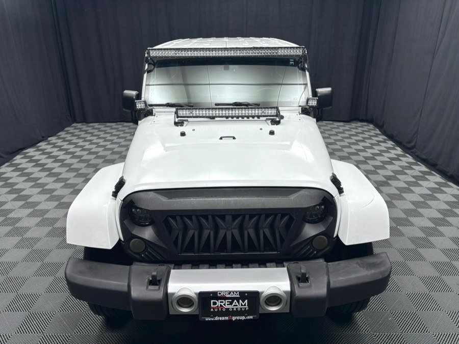 Used 2015 Jeep Wrangler Unlimited Sahara w/ Dual Top Group image 9