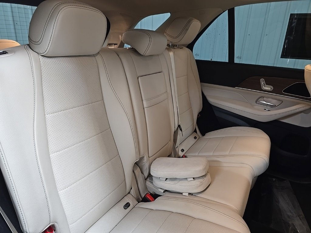 Used 2024 Mercedes-Benz GLE 350 4MATIC w/ 3rd Row Seat Package image 17