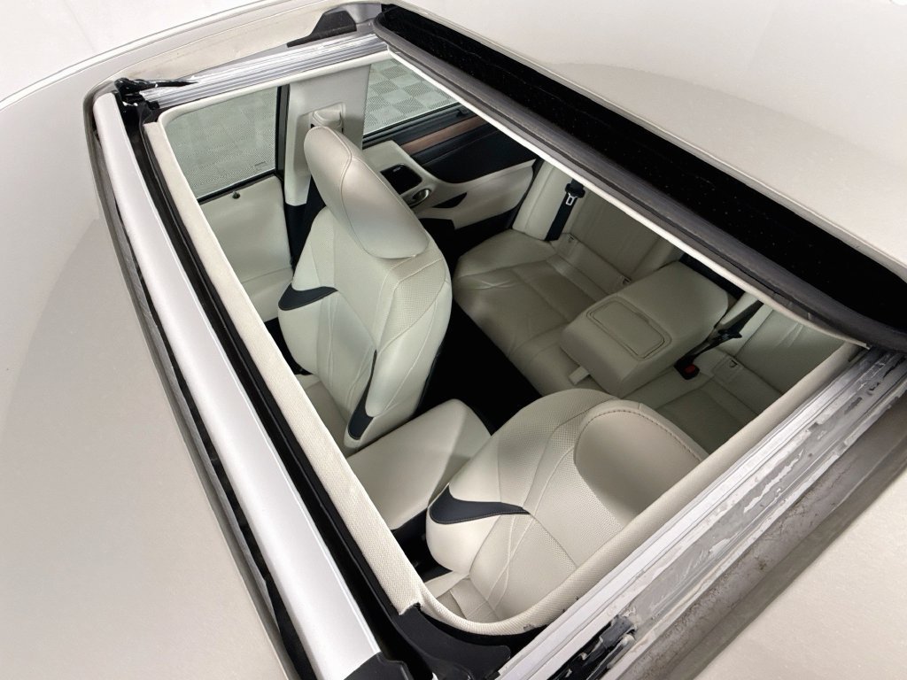 Certified 2024 Lexus ES 300h Ultra Luxury w/ Accessory Package (Z2) FWD image 22
