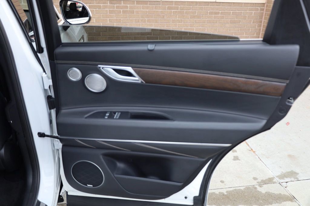 Used 2022 Genesis GV80 3.5T w/ Advanced Package 06 image 22