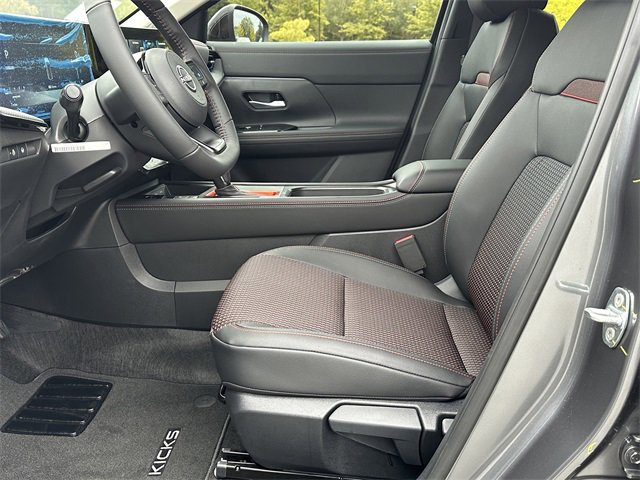 New 2026 Nissan Kicks SR w/ SR Premium Package image 10