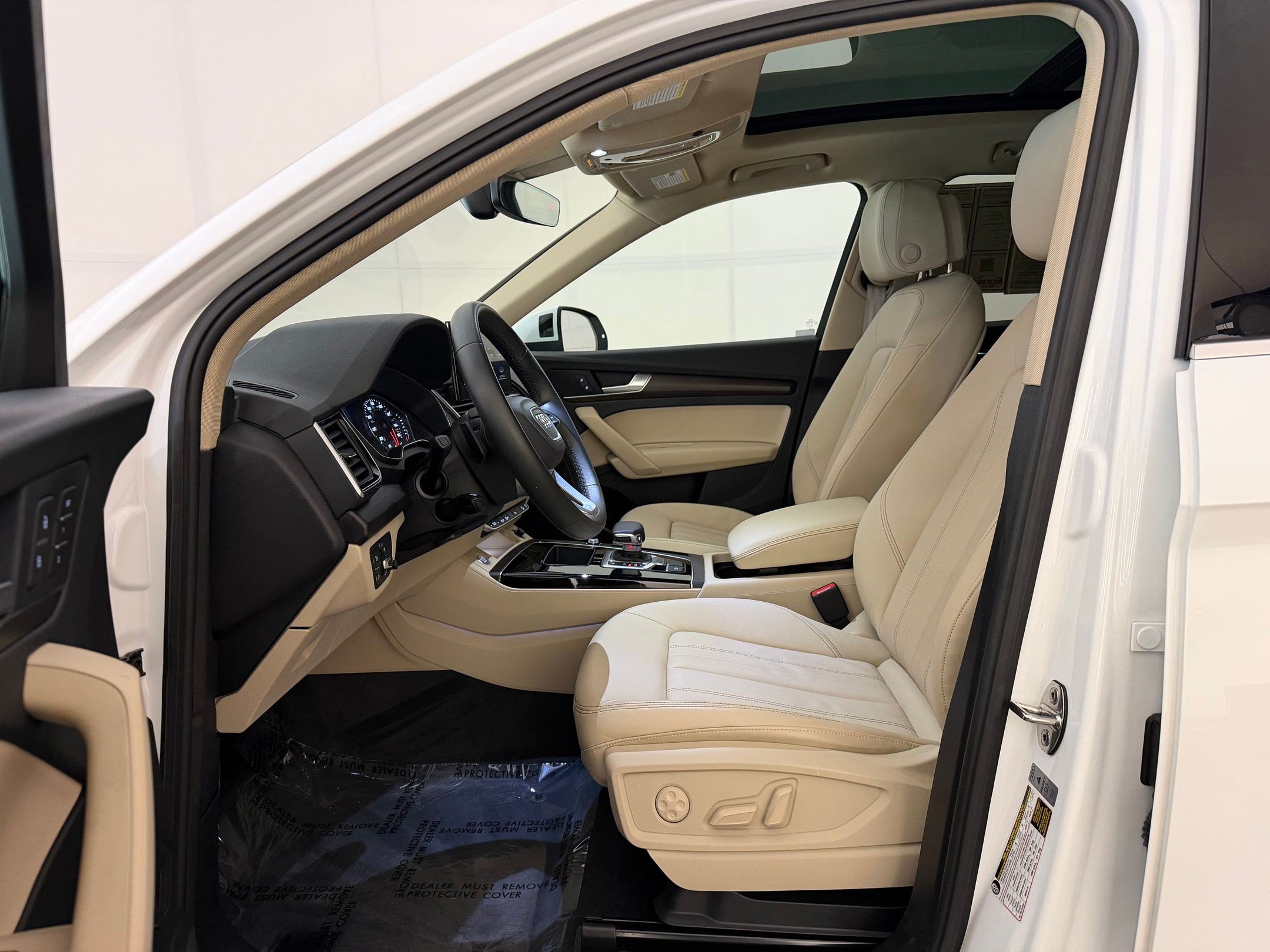Certified 2023 Audi Q5 Premium w/ Convenience Package AWD/4WD image 5