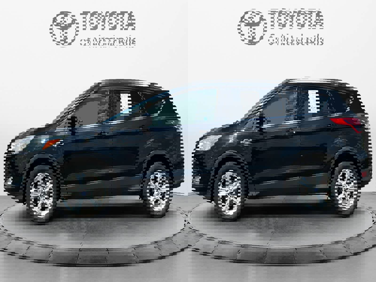 Used 2016 Ford Escape SE w/ Equipment Group 201A FWD image 3