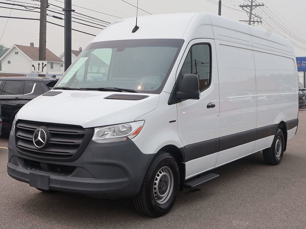 Used 2024 Mercedes-Benz eSprinter 170 Cargo image 5