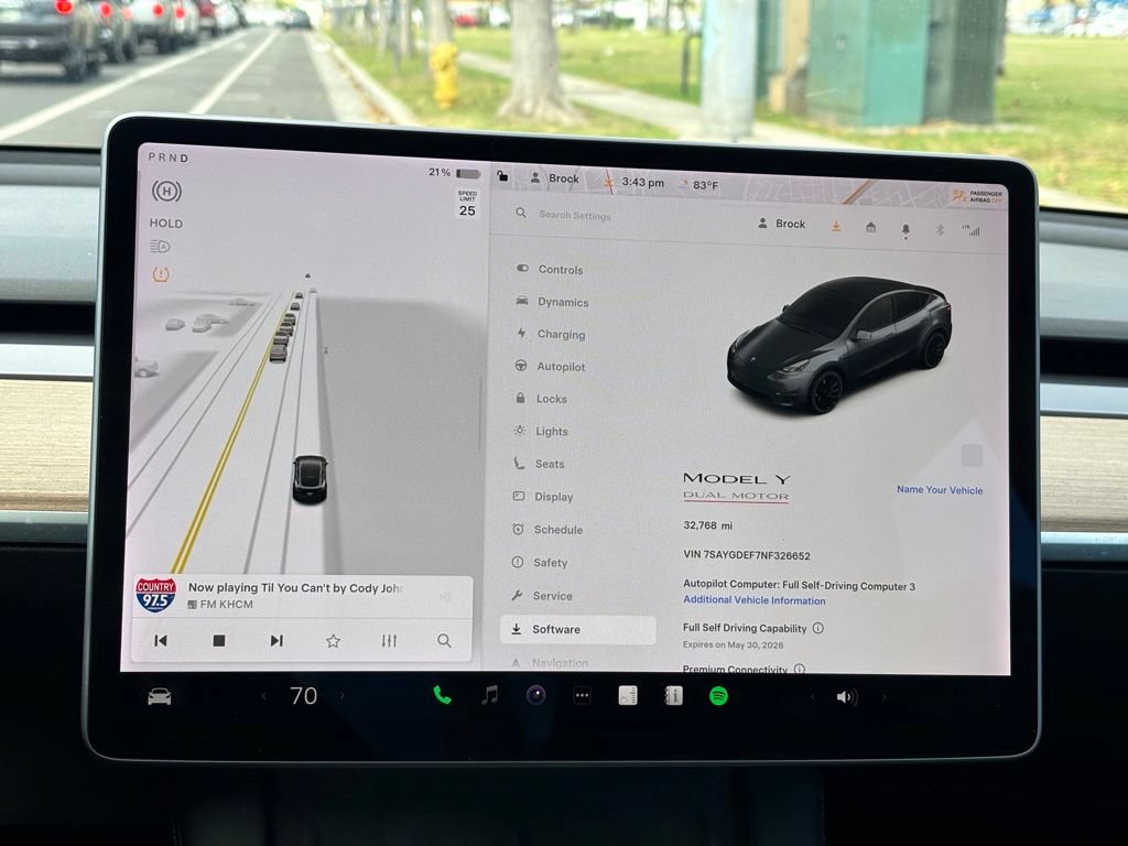 Used 2022 Tesla Model Y Performance AWD/4WD image 19