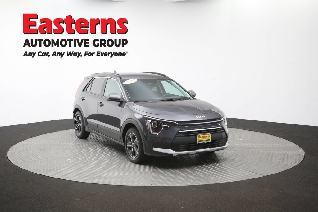 Used 2025 Kia Niro LX FWD image 48