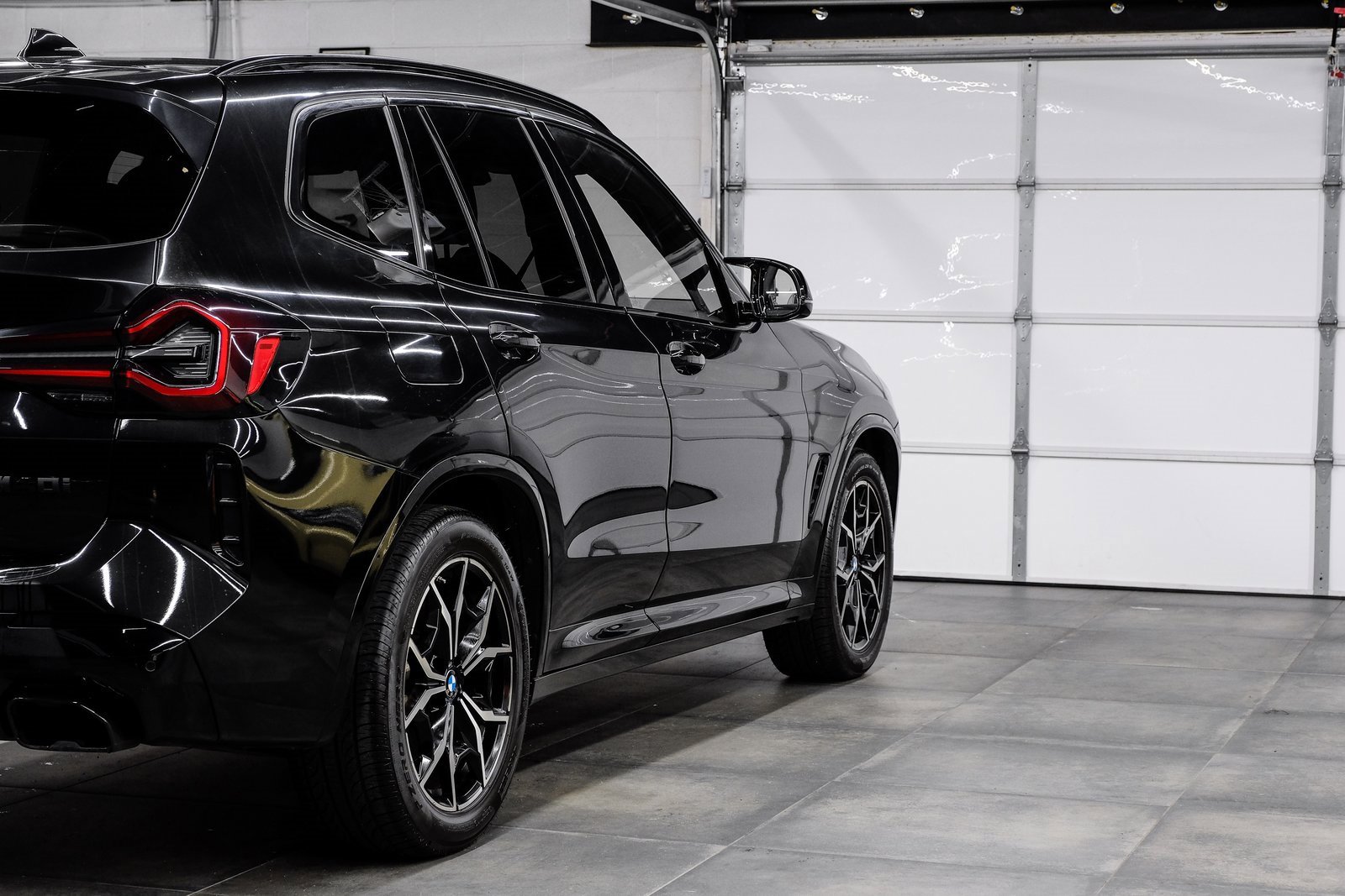 Used 2023 BMW X3 M40i image 16