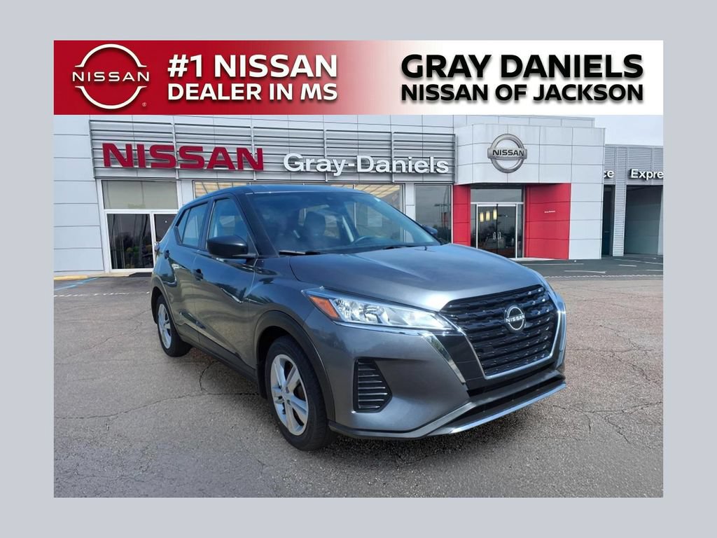 Used 2022 Nissan Kicks S FWD image 1
