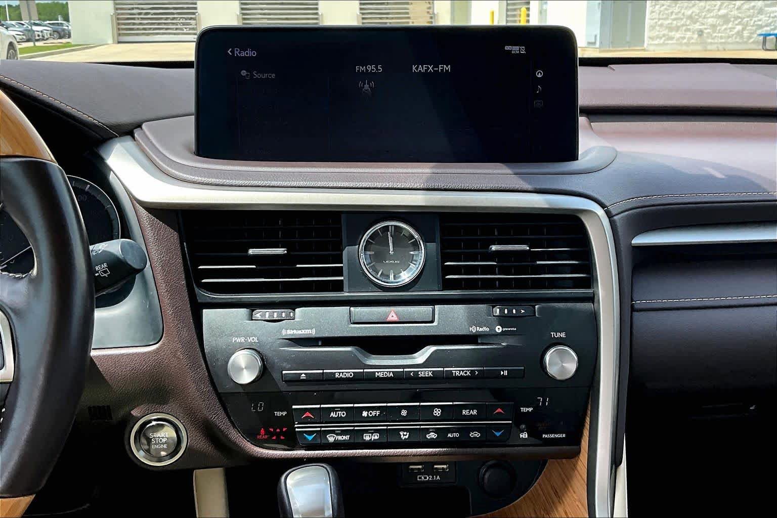 Used 2020 Lexus RX 350L FWD w/ Premium Package image 7