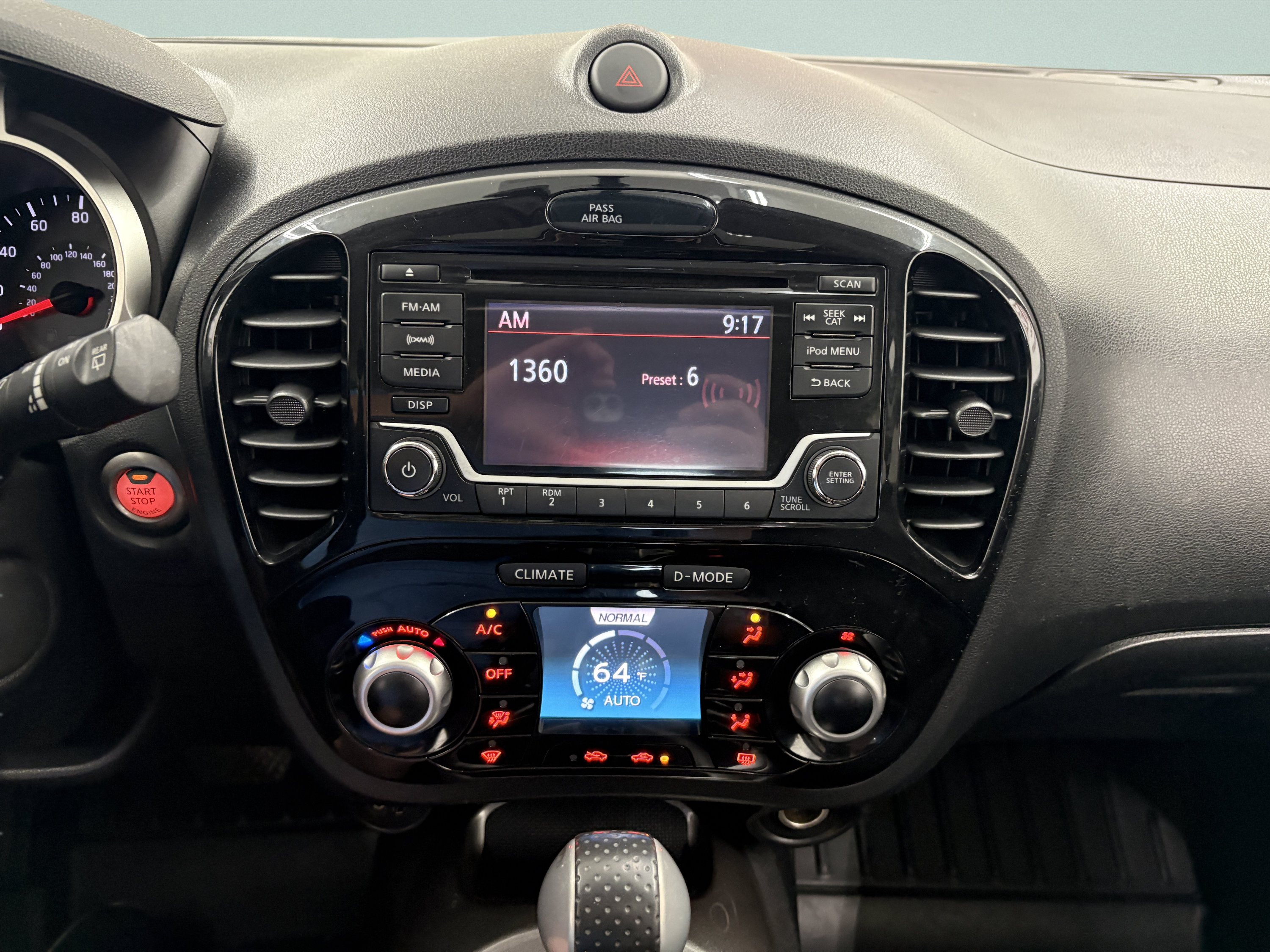 Used 2017 Nissan Juke SV FWD image 14
