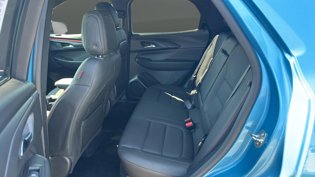 Used 2025 Chevrolet TrailBlazer RS w/ Convenience Package FWD image 16