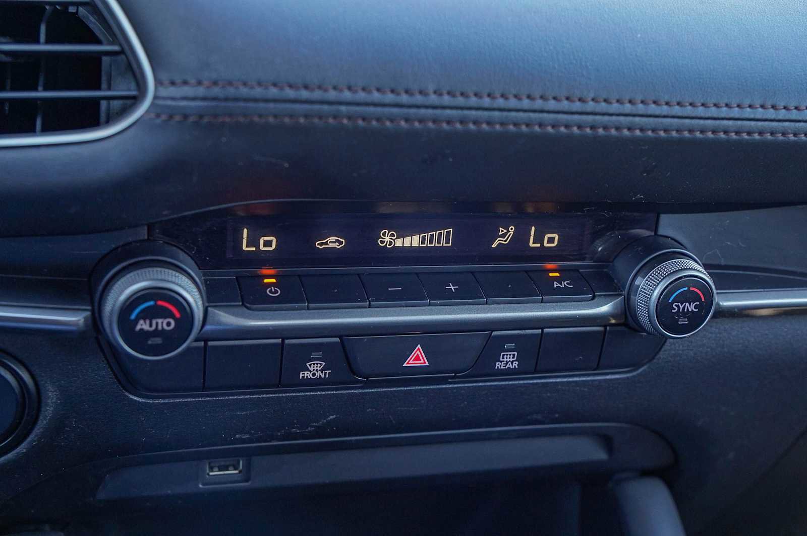 Used 2021 MAZDA MAZDA3 s image 19