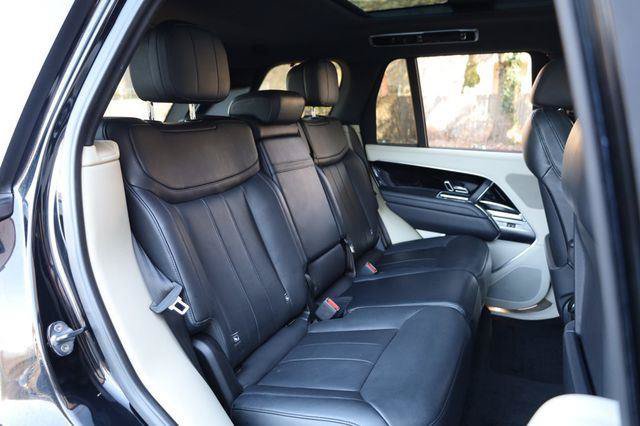 Used 2023 Land Rover Range Rover SE AWD/4WD image 22