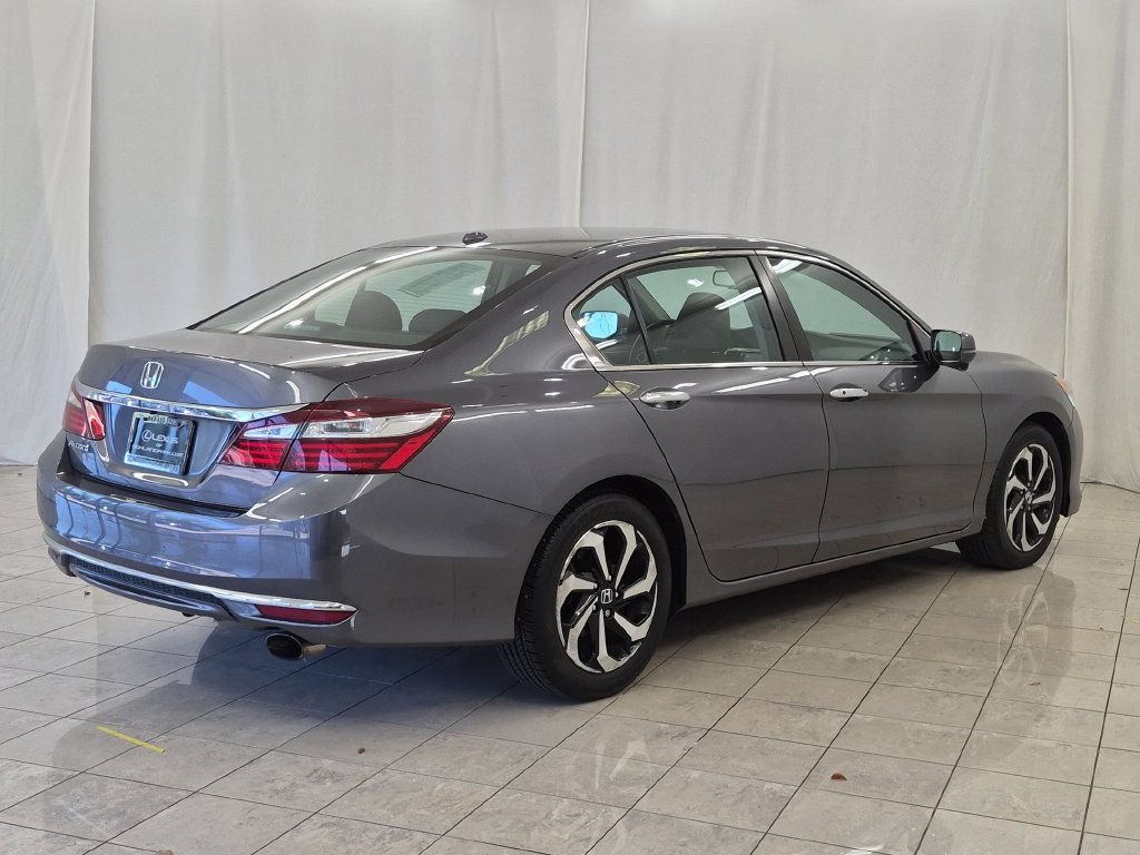 Used 2017 Honda Accord EX-L image 9