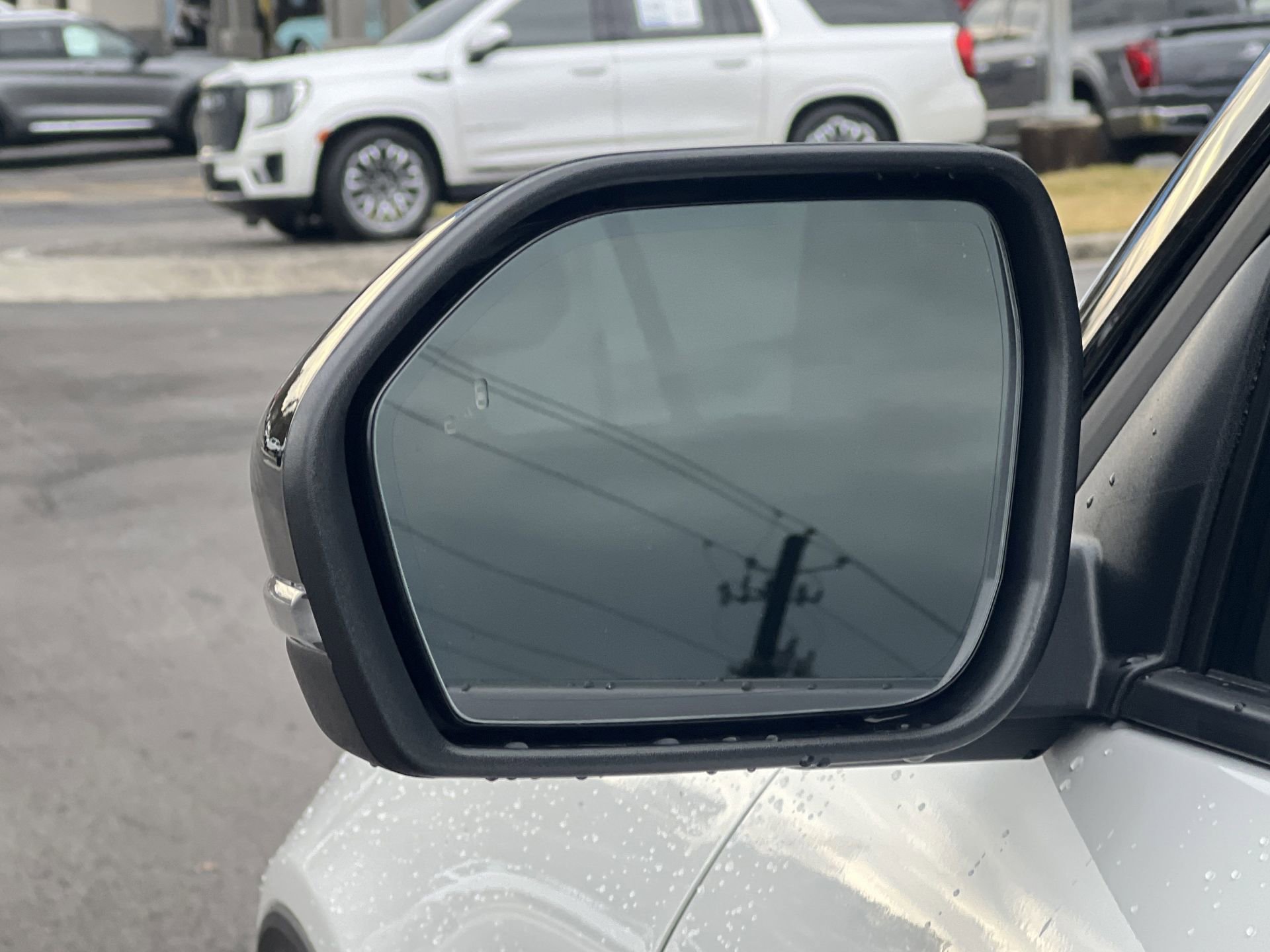 Certified 2025 Ford Explorer ST w/ Sun And Sound Package image 34