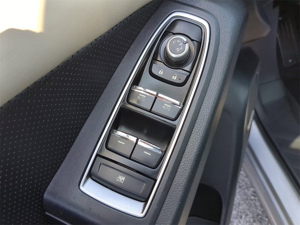 Used 2020 Subaru Ascent Limited w/ Technology Package image 18