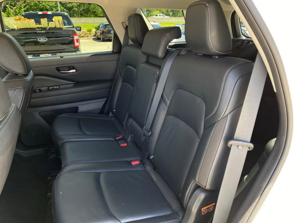 Used 2022 Nissan Pathfinder SL FWD image 20