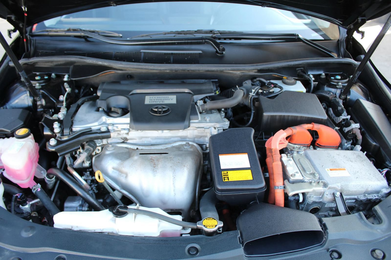 Used 2015 Toyota Camry XLE w/ Moonroof Package FWD image 35