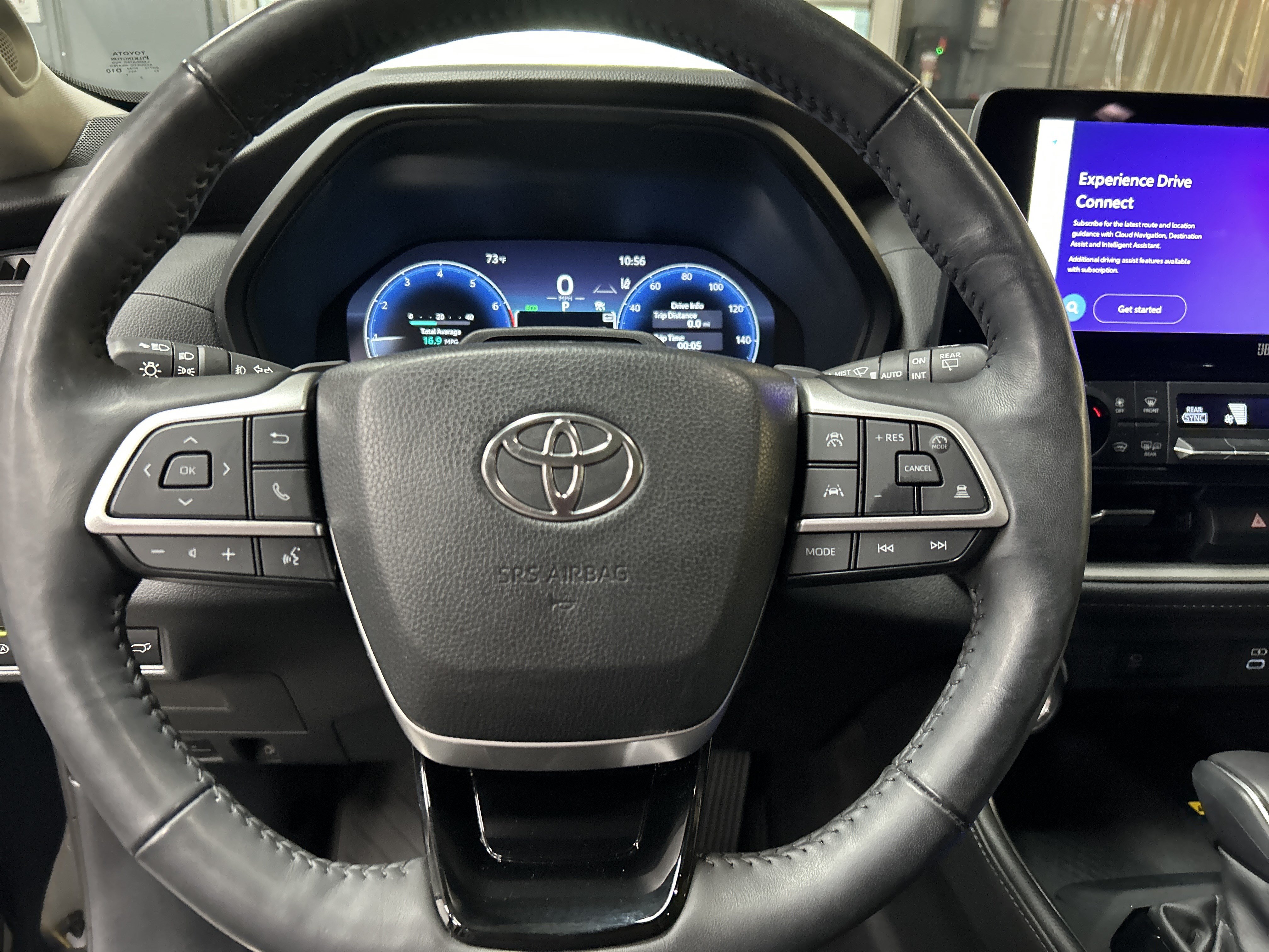 Used 2024 Toyota Grand Highlander AWD image 18