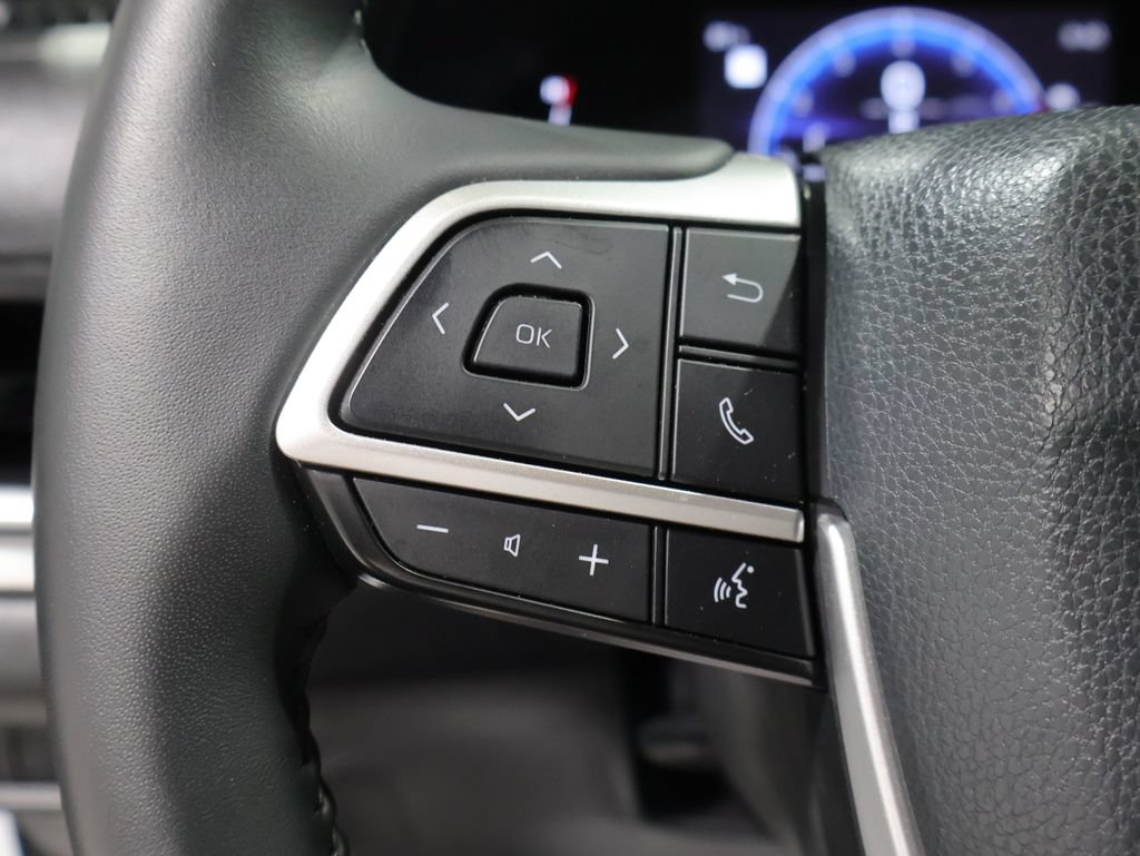 Used 2025 Toyota Grand Highlander AWD image 36