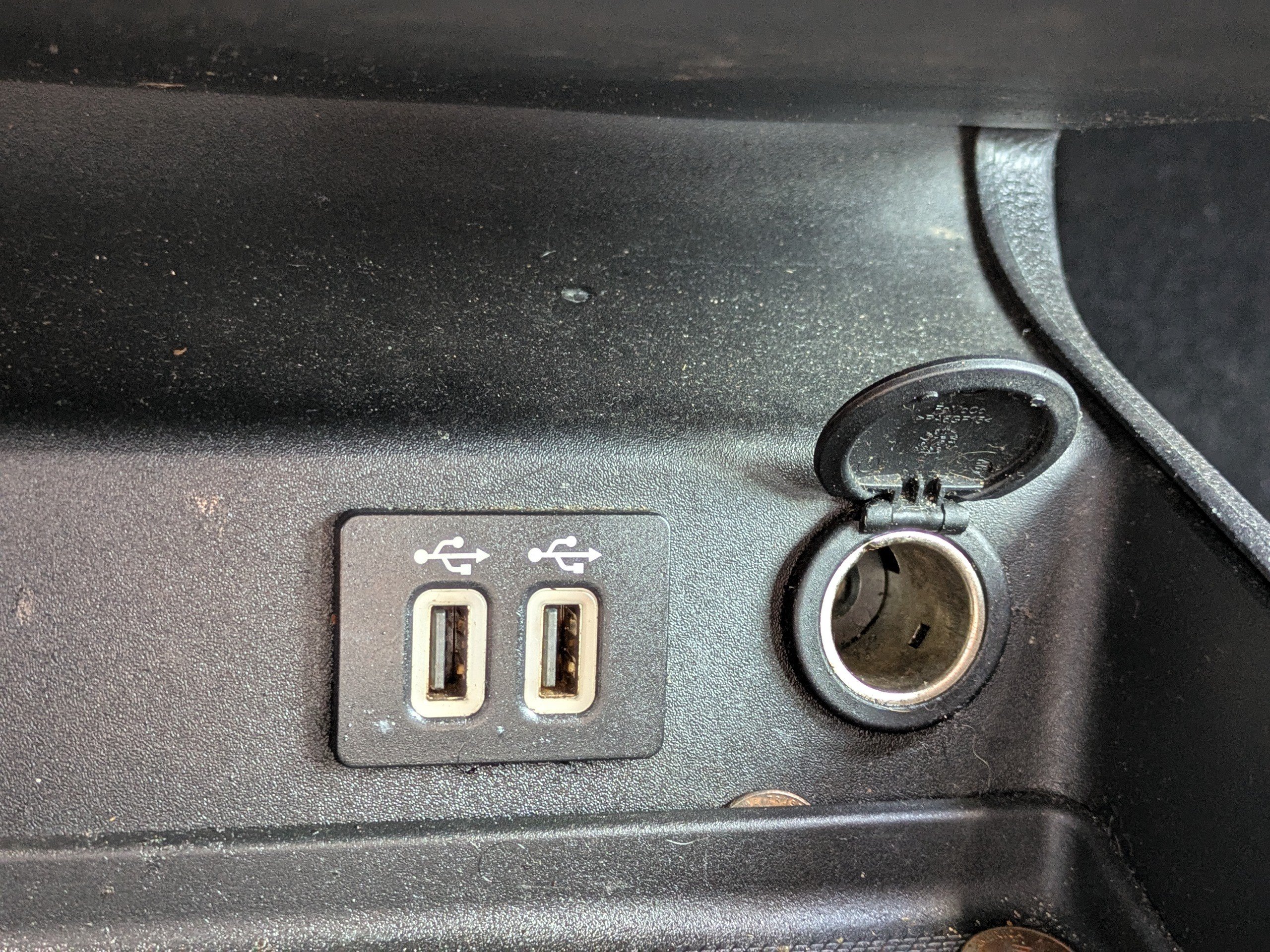 Used 2020 Ford Fusion SE FWD image 24