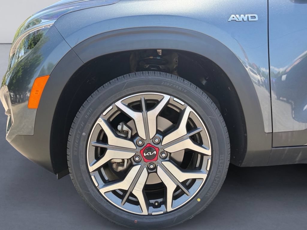 Used 2022 Kia Seltos SX w/ Sunroof Package AWD/4WD image 9