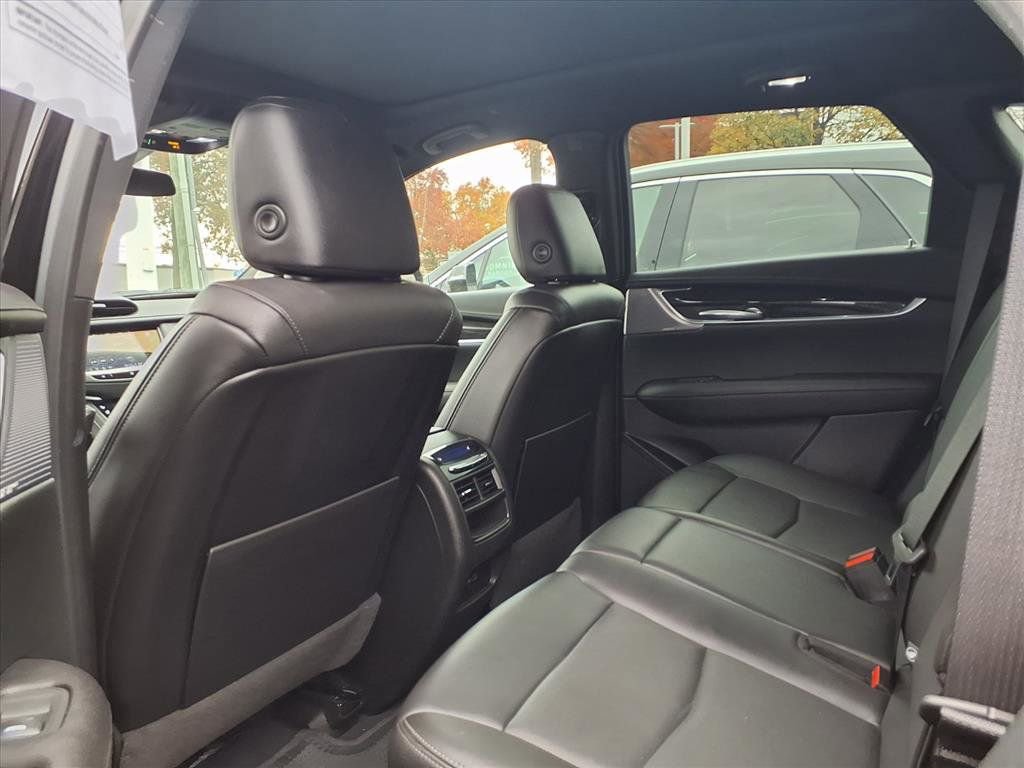 Certified 2021 Cadillac XT5 Premium Luxury image 21