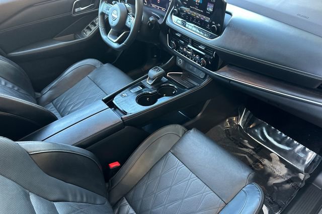 Used 2023 Nissan Rogue Platinum w/ Platinum Premium Package image 15