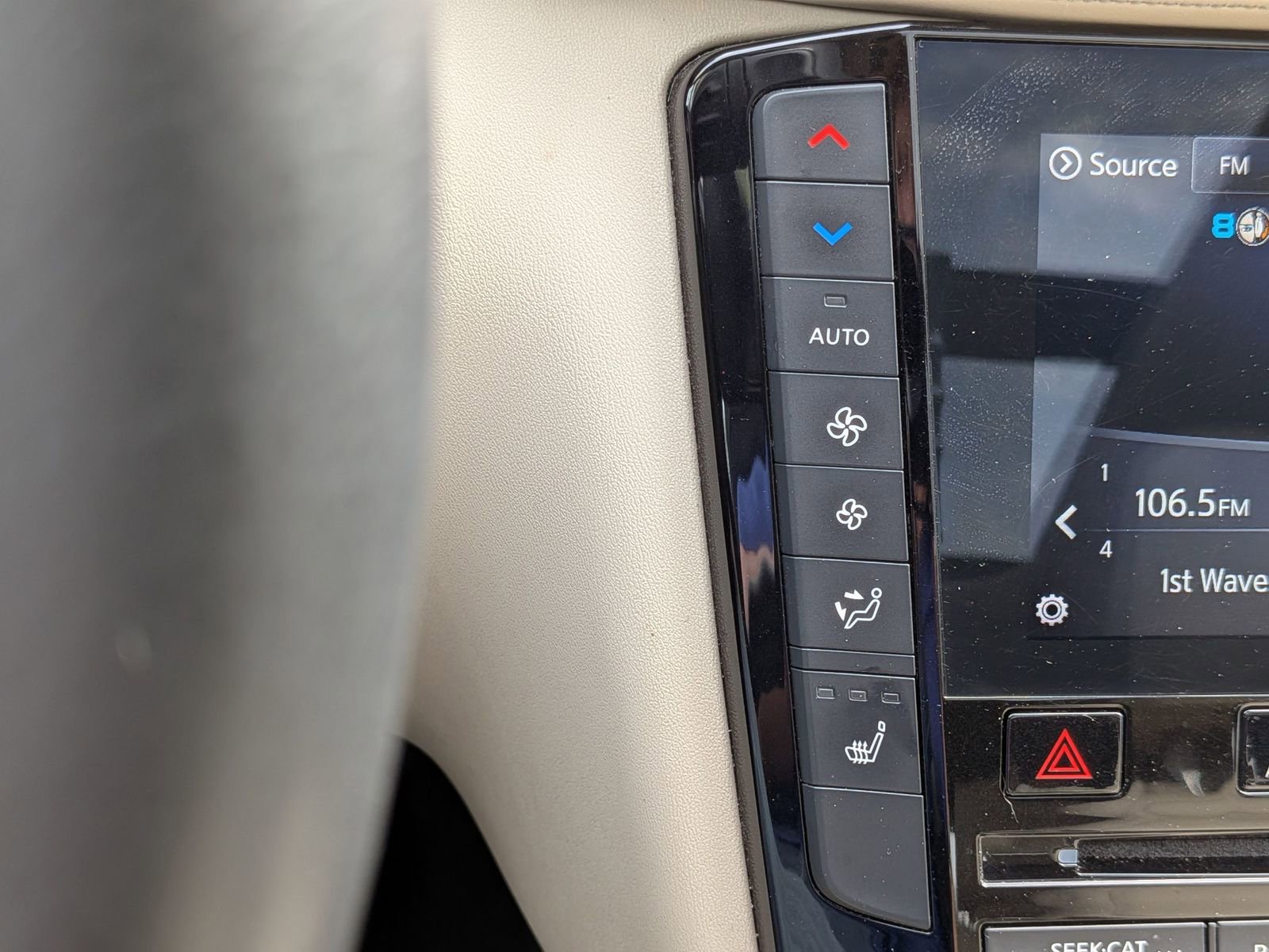 Used 2019 INFINITI QX50 Essential w/ Premium Heat Package image 26