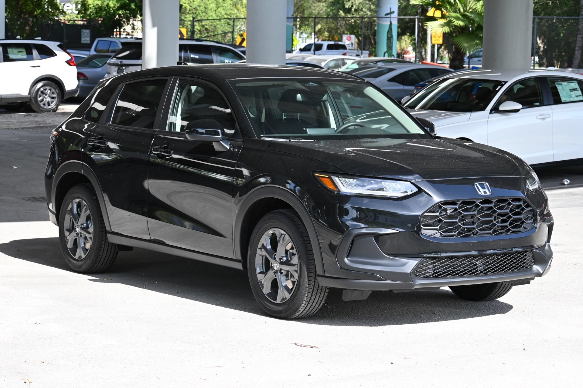 New 2027 Honda HR-V LX image 3