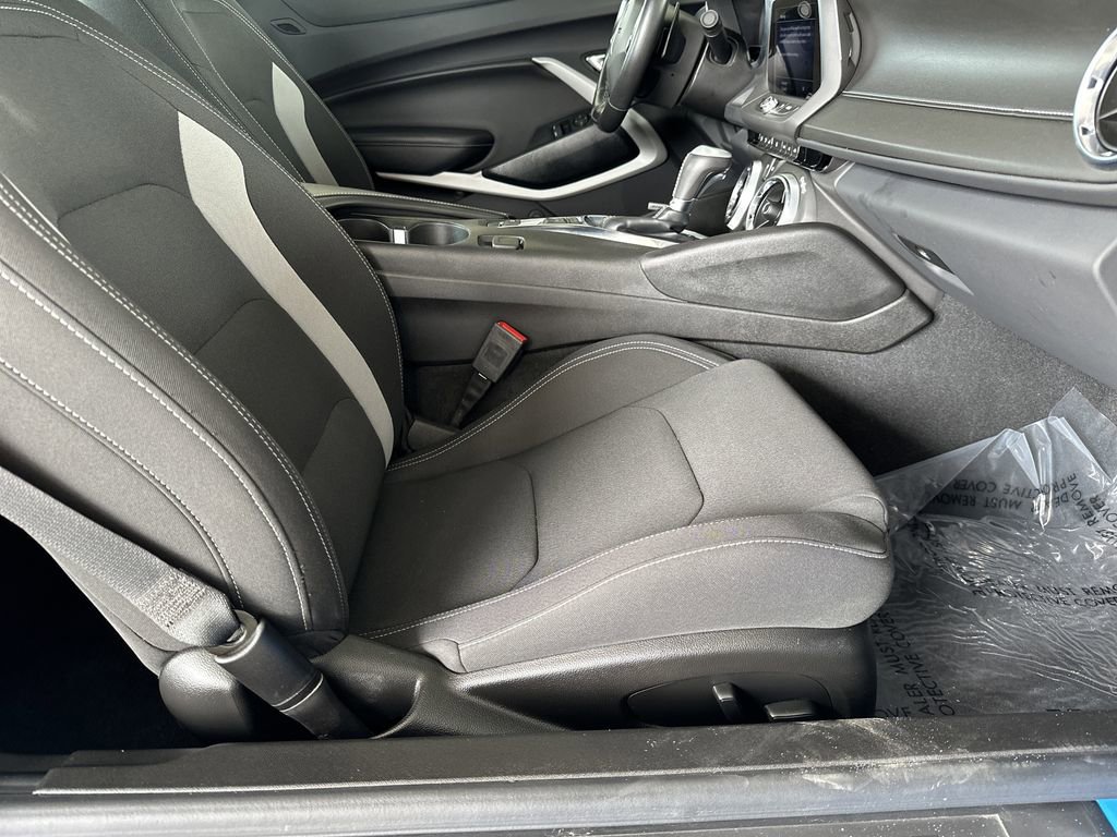 Used 2023 Chevrolet Camaro LT w/ RS Package image 32