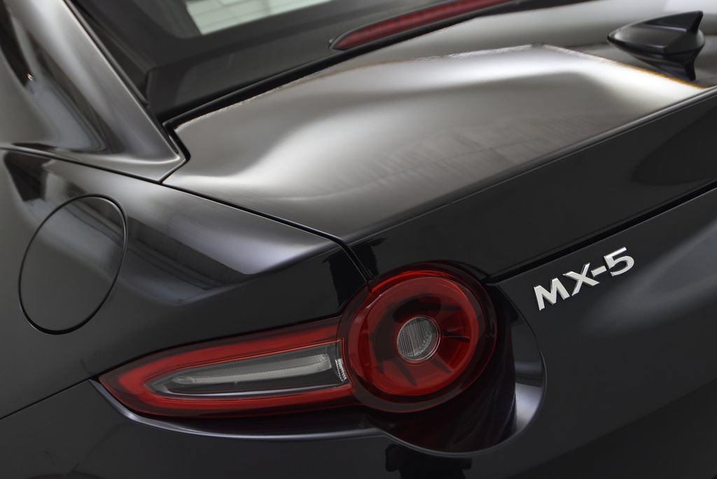 Used 2025 MAZDA MX-5 Miata RF Grand Touring RWD image 44