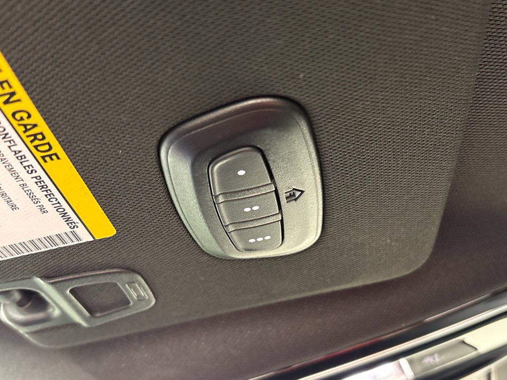 Used 2023 Jeep Grand Cherokee L Overland w/ Luxury Tech Group IV AWD/4WD image 40