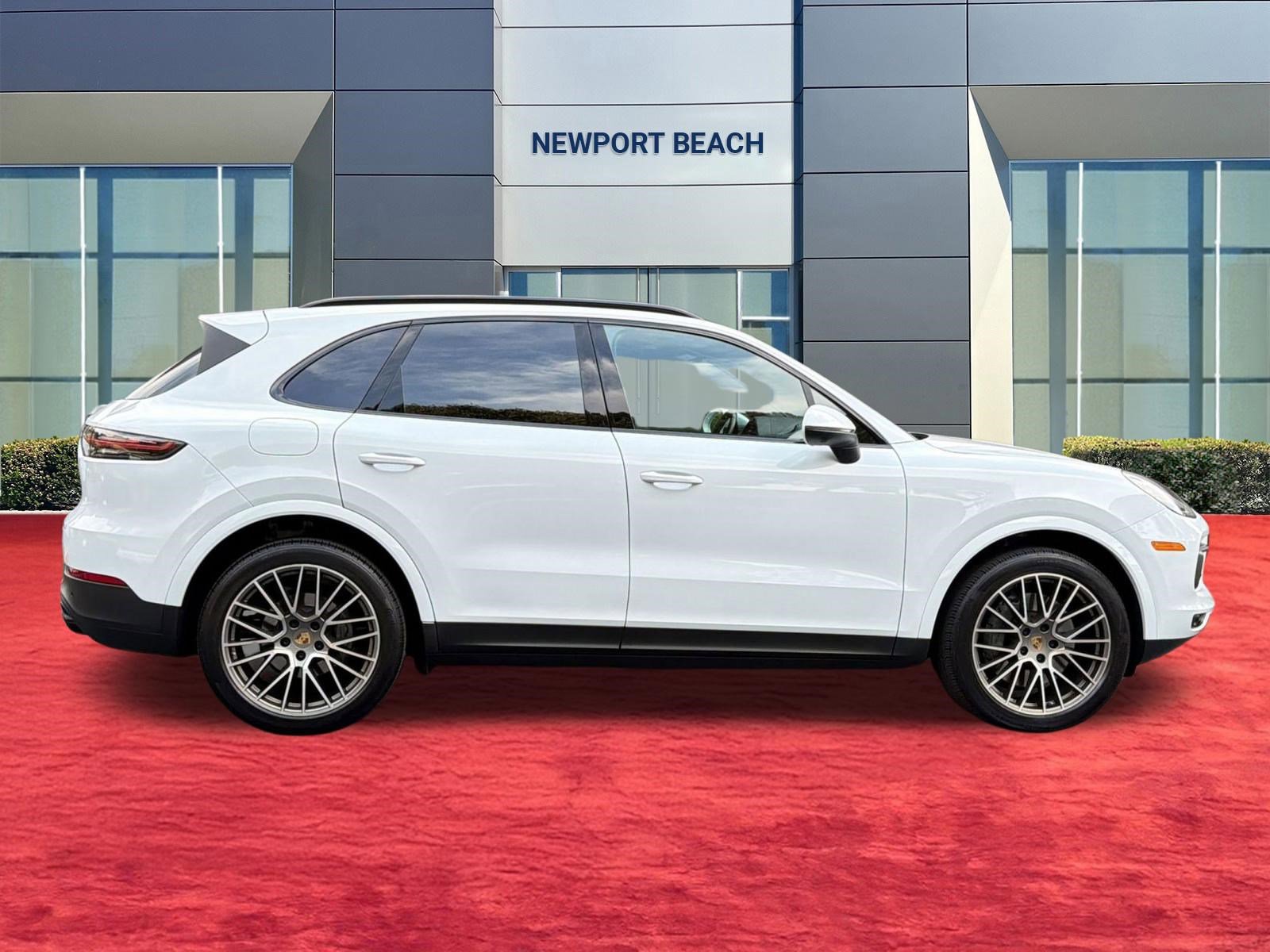 Used 2023 Porsche Cayenne S image 9
