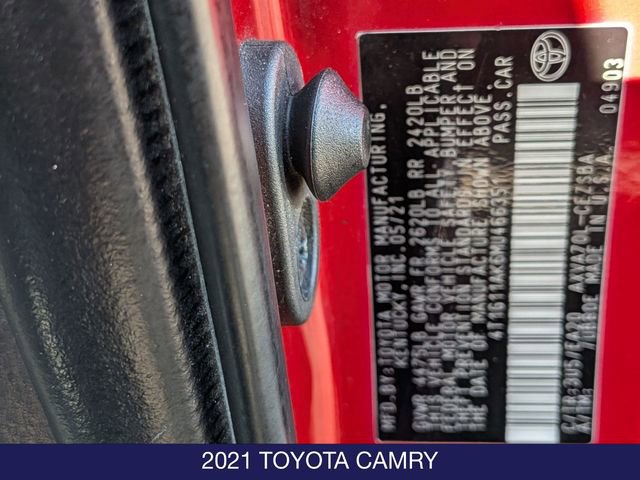 Used 2021 Toyota Camry SE FWD image 29