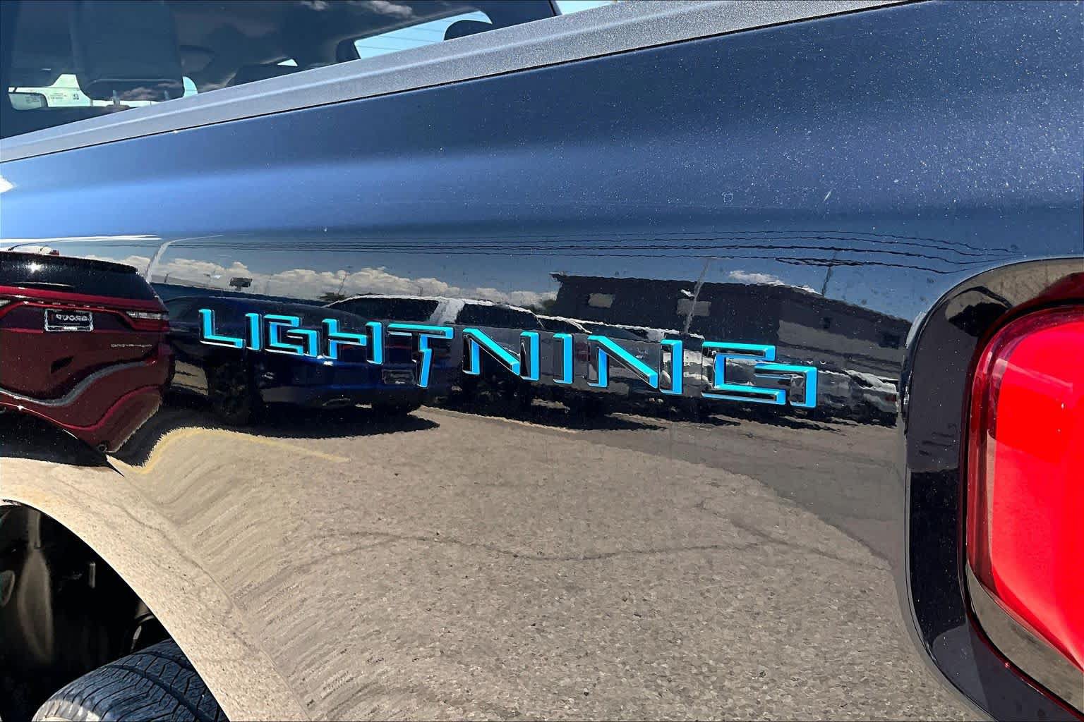 Used 2025 Ford F150 Lightning Flash AWD/4WD image 28
