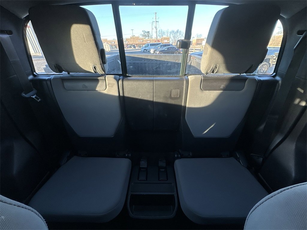 Used 2018 Toyota Tacoma SR image 21